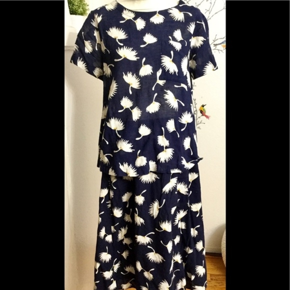 Old Navy Crane Print Skirt Set